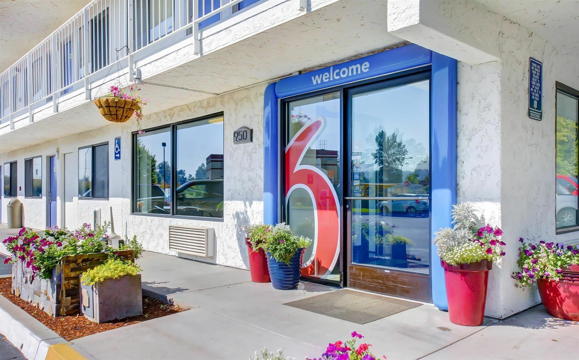 Motel 6-Medford, Or Ngoại thất bức ảnh